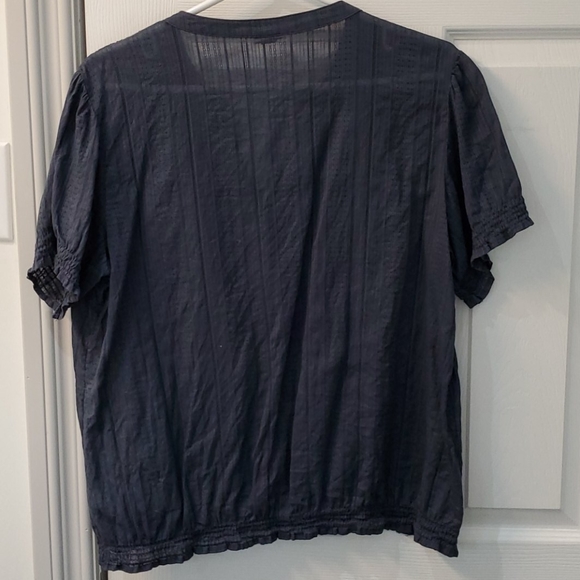 Blouse - Picture 2 of 5